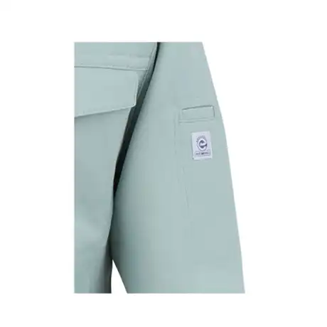 025 グリーン×シルバーグレー