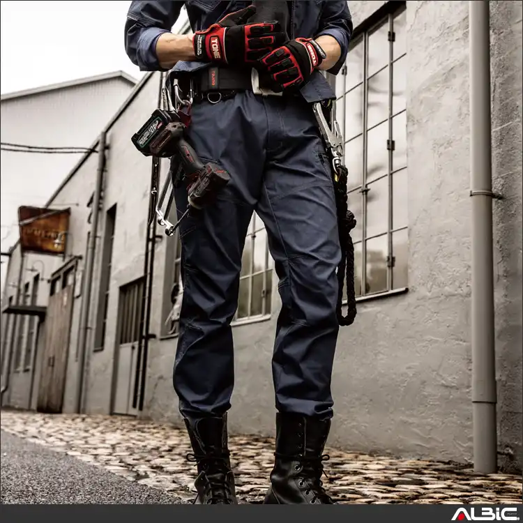 作業服 ストレッチカーゴパンツ 【AG3185-COC】 着用写真