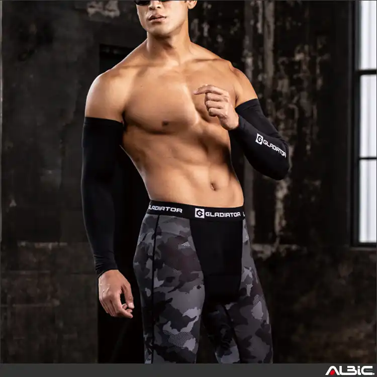 作業用 アームカバー【G816-COC】 着用写真