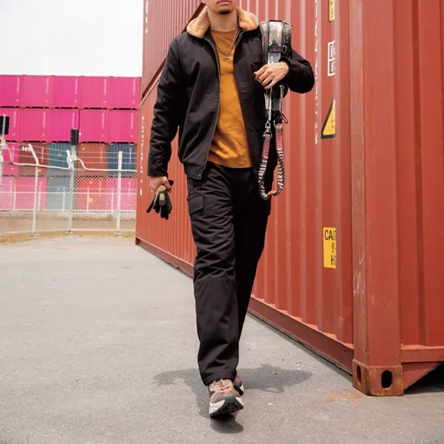 綿100%裏ボア防寒ジャンパー 54391シリーズ モデル着用イメージ